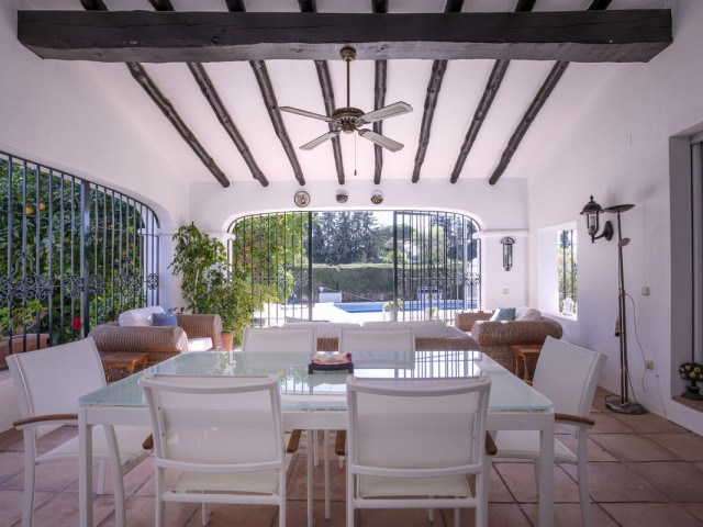 4 Bedrooms Villa in Guadalmina Alta