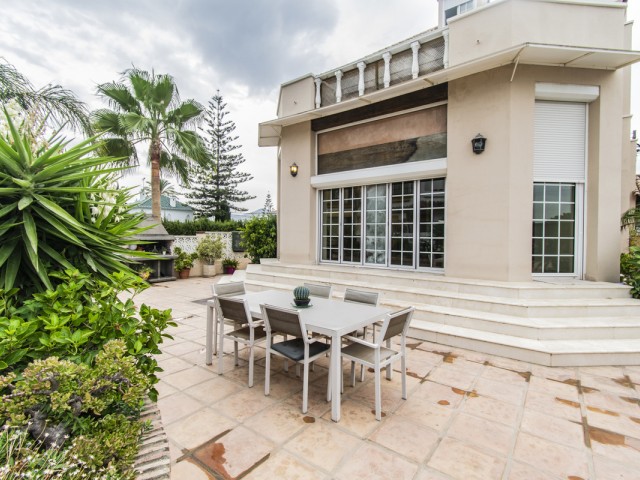 Villa avec 4 Chambres  à San Pedro de Alcántara