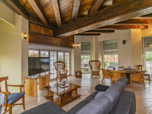 Villa avec 4 Chambres  à San Pedro de Alcántara