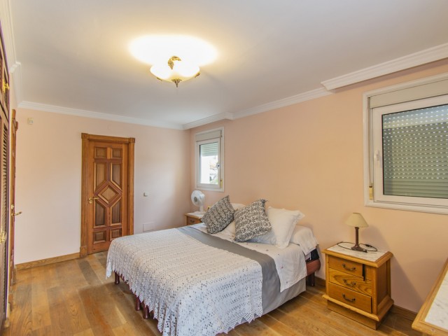 Villa avec 4 Chambres  à San Pedro de Alcántara