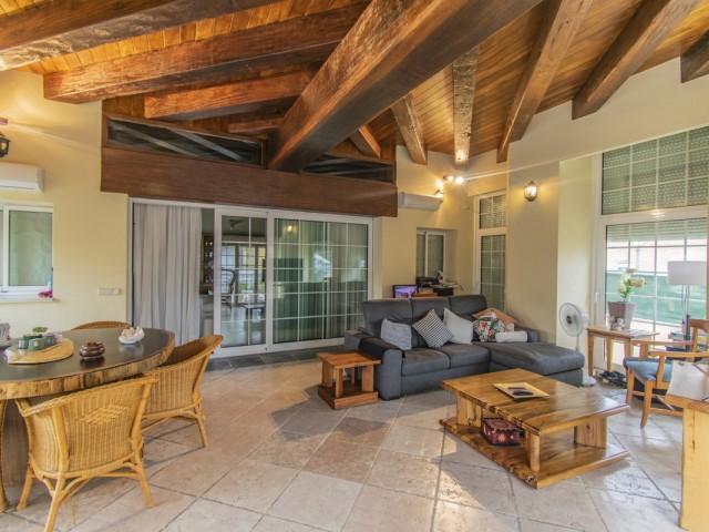 Villa avec 4 Chambres  à San Pedro de Alcántara