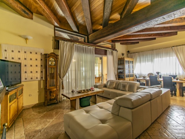 Villa avec 4 Chambres  à San Pedro de Alcántara