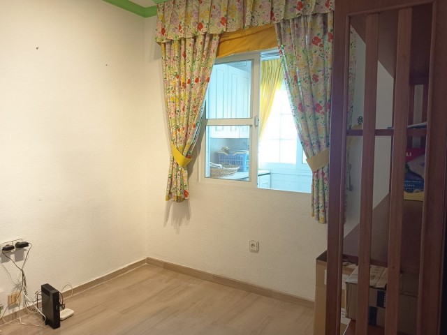 Appartement avec 4 Chambres  à Fuengirola