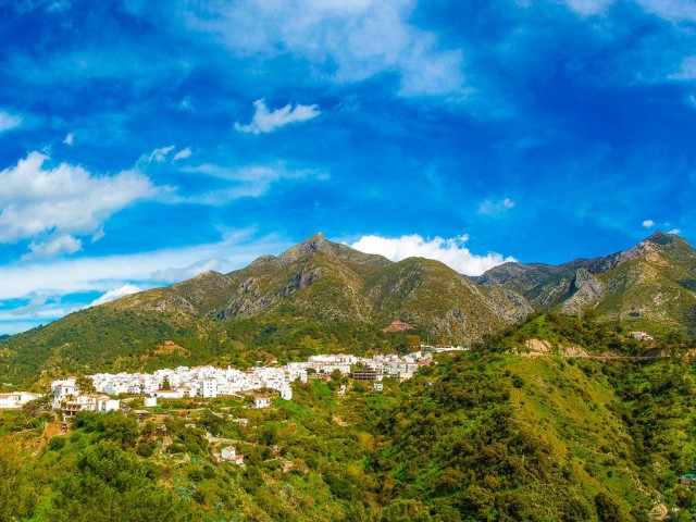 3 Slaapkamer Rijtjeshuis in Istán