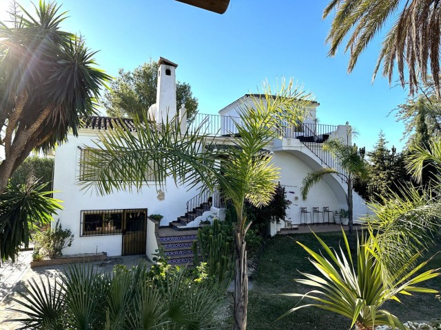 Villa, San Pedro de Alcántara, R4565716