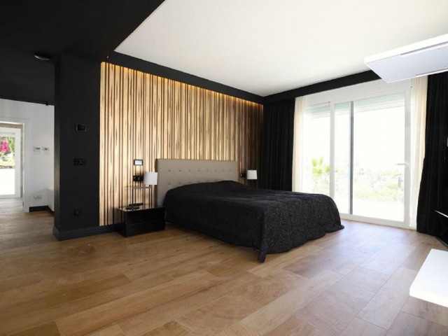 6 Schlafzimmer Villa in Las Brisas