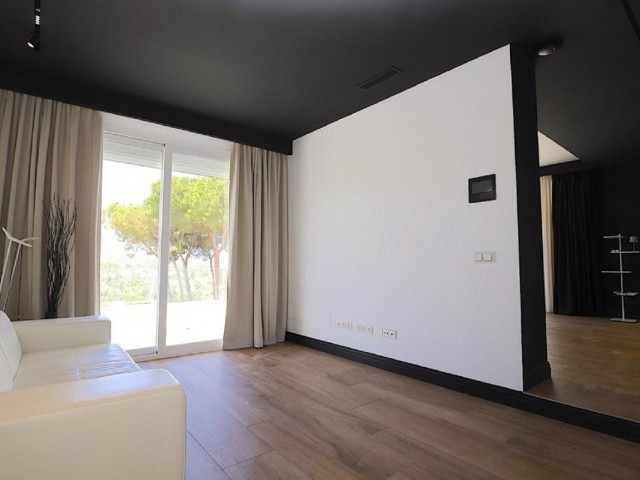 6 Schlafzimmer Villa in Las Brisas