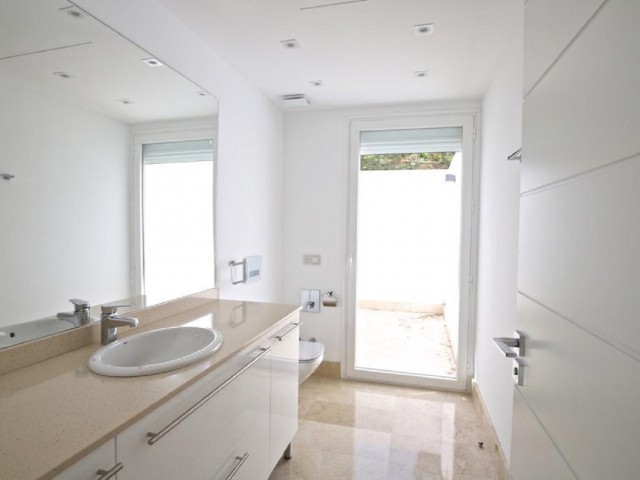 6 Schlafzimmer Villa in Las Brisas