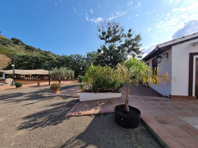 15 Bedrooms Villa in Málaga