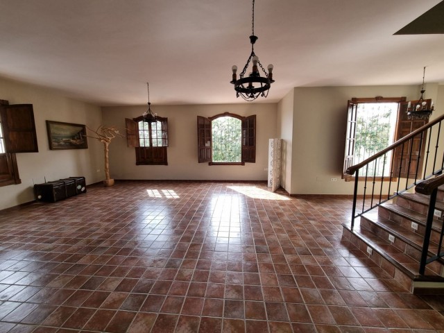 15 Bedrooms Villa in Málaga