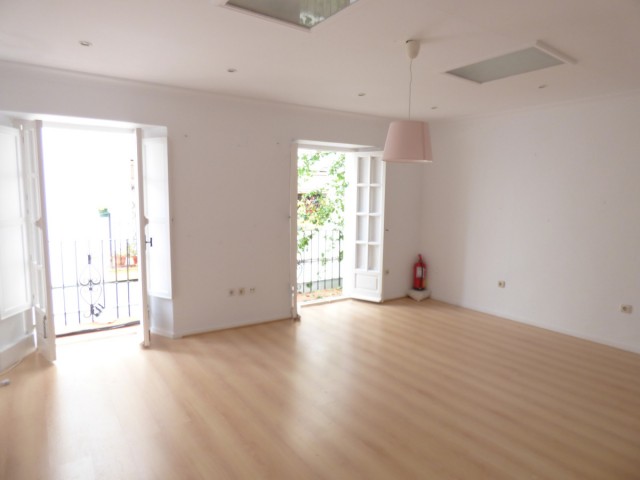 2 Bedrooms Townhouse in Marbella