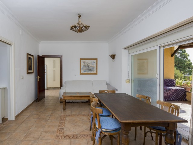 Villa con 17 Dormitorios  en Torremolinos
