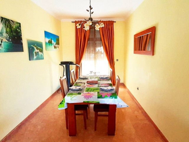 Villa con 3 Dormitorios  en Alhaurín el Grande