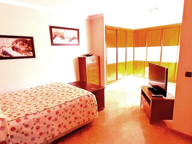 Villa con 3 Dormitorios  en Alhaurín el Grande