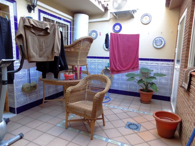 Maison mitoyenne avec 4 Chambres  à Alhaurín el Grande