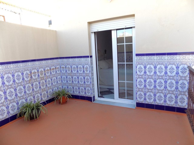 Maison mitoyenne avec 4 Chambres  à Alhaurín el Grande