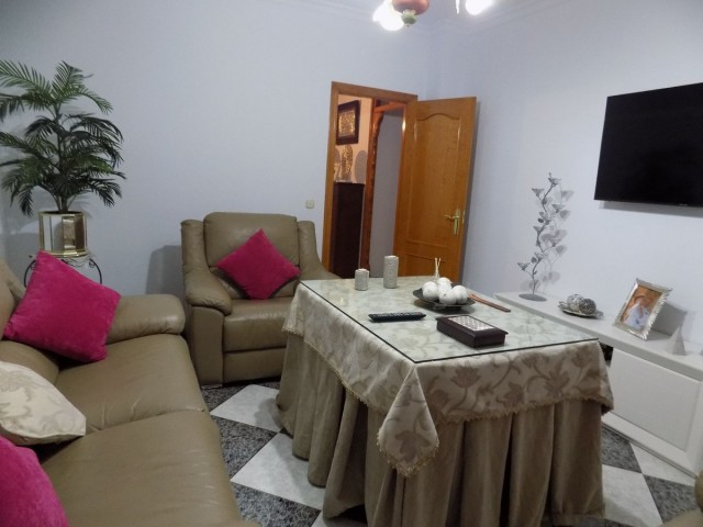 Maison mitoyenne avec 4 Chambres  à Alhaurín el Grande