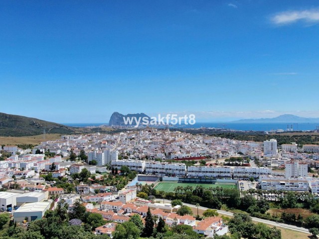  Perceel in San Roque