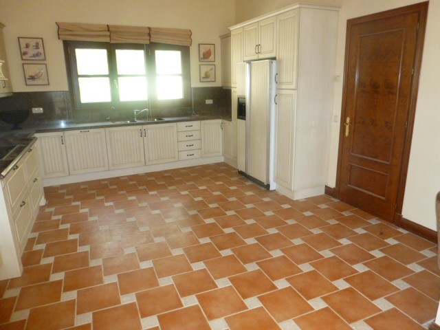 Villa con 5 Dormitorios  en Benahavís