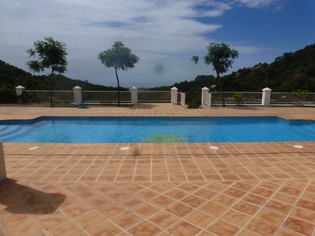 Villa con 5 Dormitorios  en Benahavís
