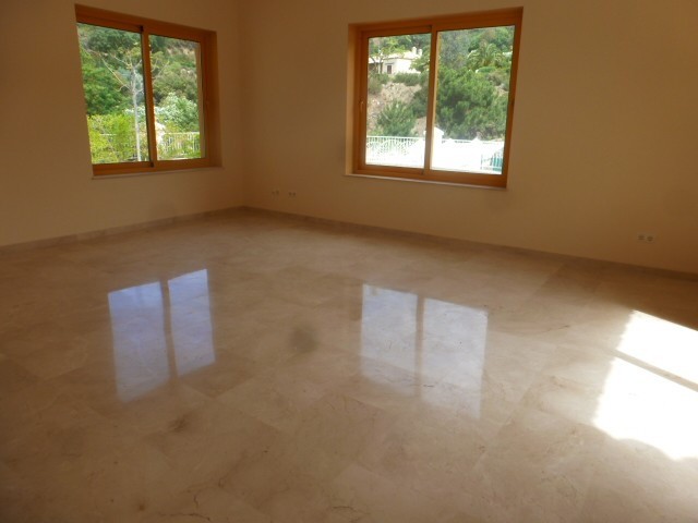 Villa con 5 Dormitorios  en Benahavís