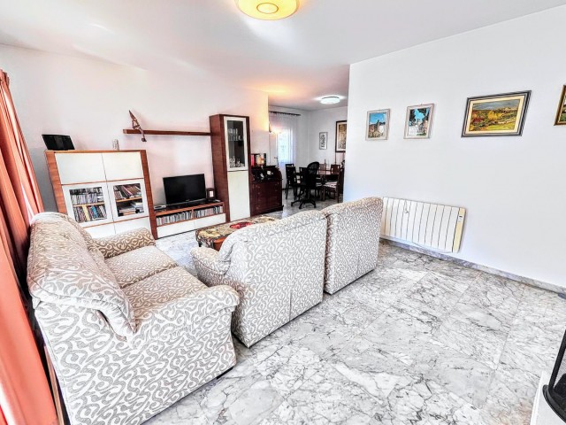 4 Bedrooms Villa in Benalmadena Costa