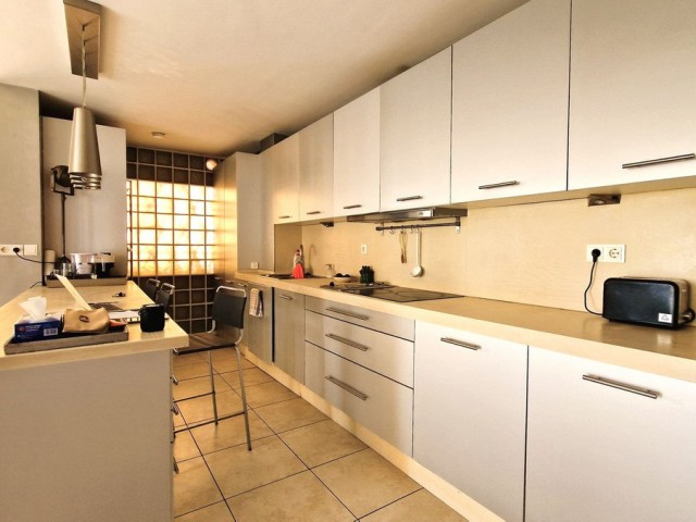 Lägenhet, Nueva Andalucia, R4620496