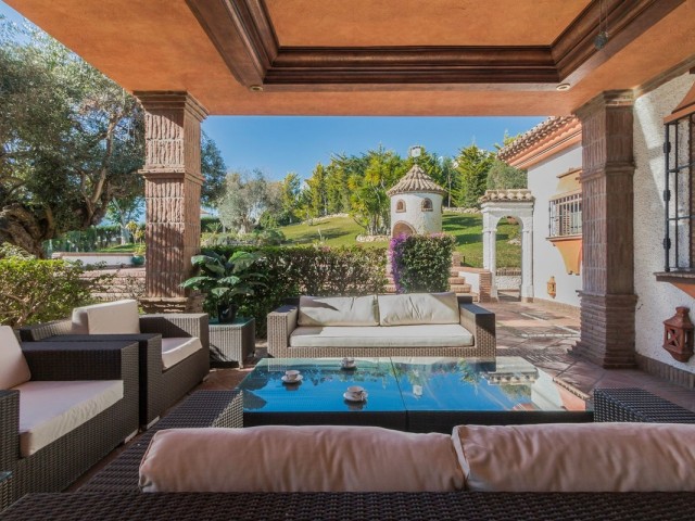 4 Schlafzimmer Villa in Costabella