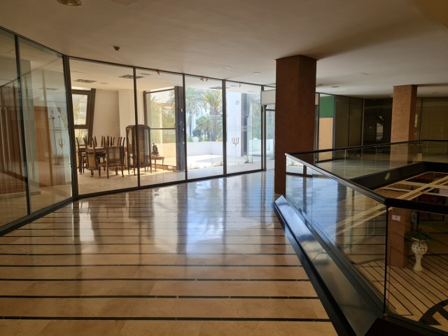 Commercial in Puerto Banús