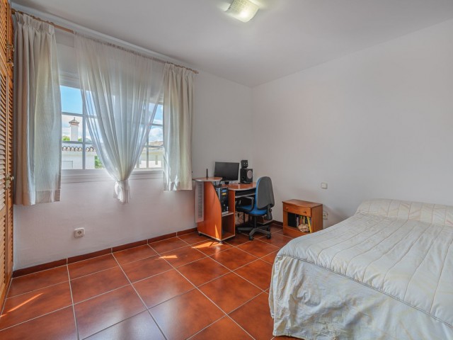 8 Schlafzimmer Villa in San Luis de Sabinillas