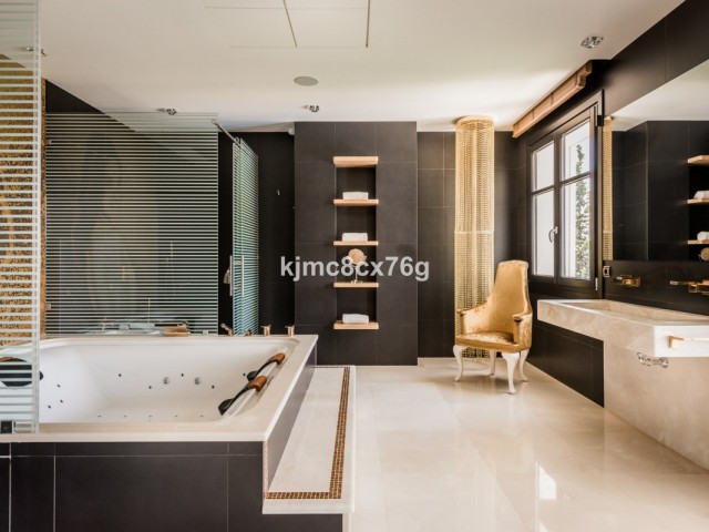 7 Bedrooms Villa in Hacienda Las Chapas