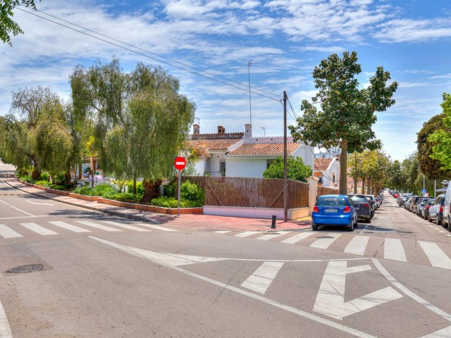 Villa, Nueva Andalucia, R4342423