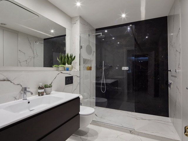 5 Bedrooms Villa in Sotogrande