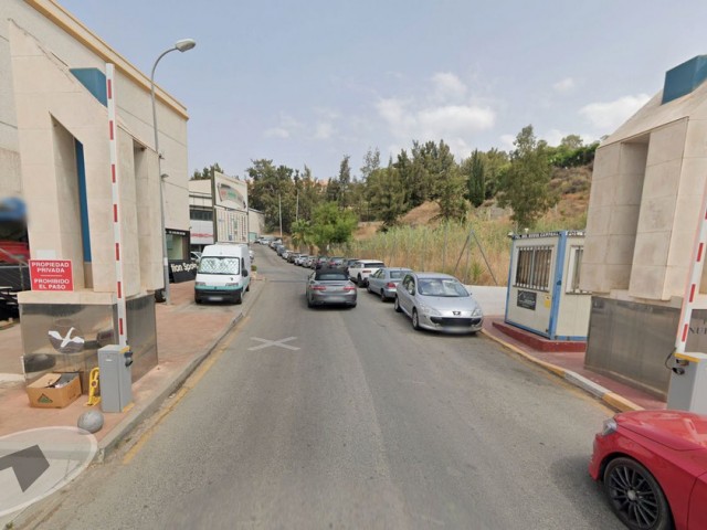 Liikekiinteistö Nueva Andalucía