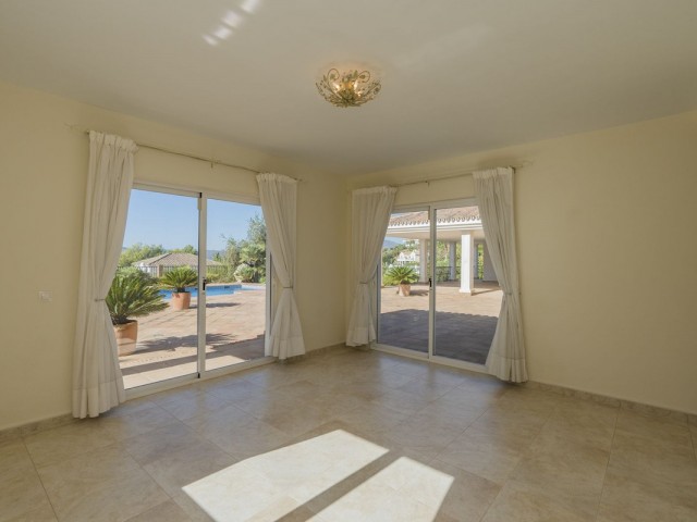 5 Slaapkamer Villa in Valtocado