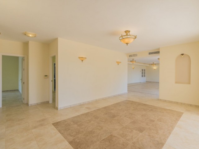 5 Slaapkamer Villa in Valtocado