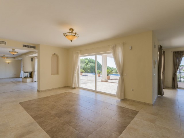 5 Slaapkamer Villa in Valtocado