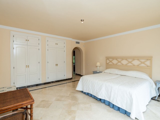 6 Schlafzimmer Villa in Guadalmina Baja