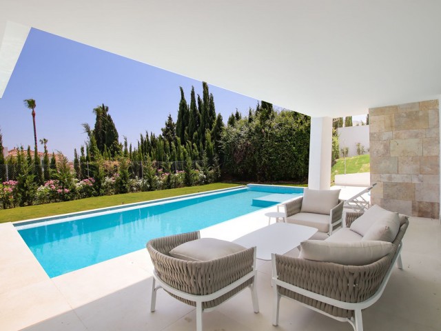 Villa, Valle Romano, R4632814