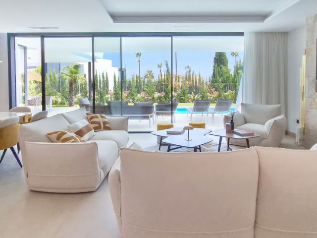 4 Soveroms Villa i Valle Romano