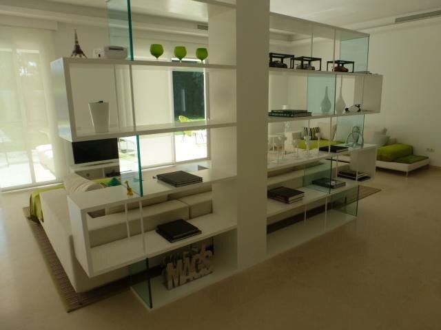 5 Bedrooms Villa in Guadalmina Baja