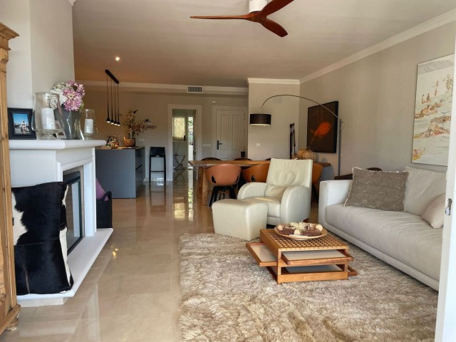 Apartment, La Quinta, R4618993