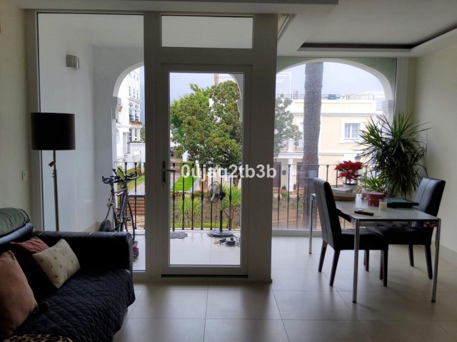 3 Bedrooms Townhouse in Nueva Andalucía
