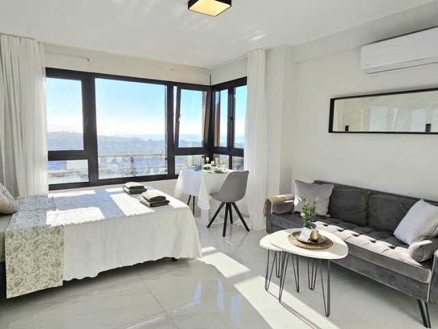 Studio-appartement avec 0 Chambres  à Nueva Andalucía