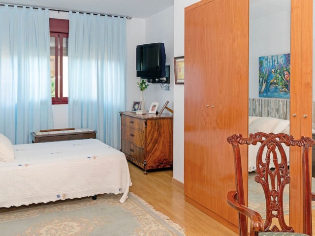3 Bedrooms Villa in Benahavís