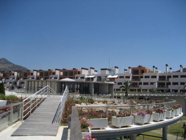 Villa con 3 Dormitorios  en Benahavís