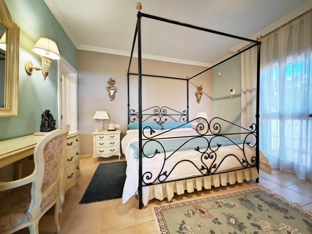 4 Soveroms Villa i Marbesa