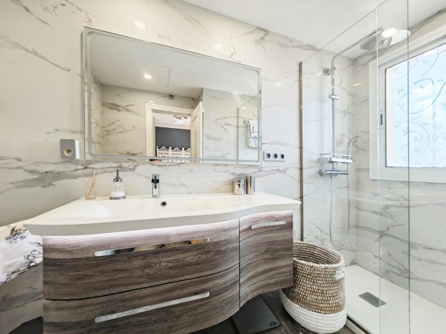 4 Soveroms Villa i Marbesa