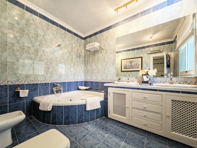 4 Soveroms Villa i Marbesa