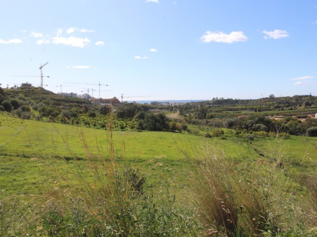  Grundstück in Benahavís